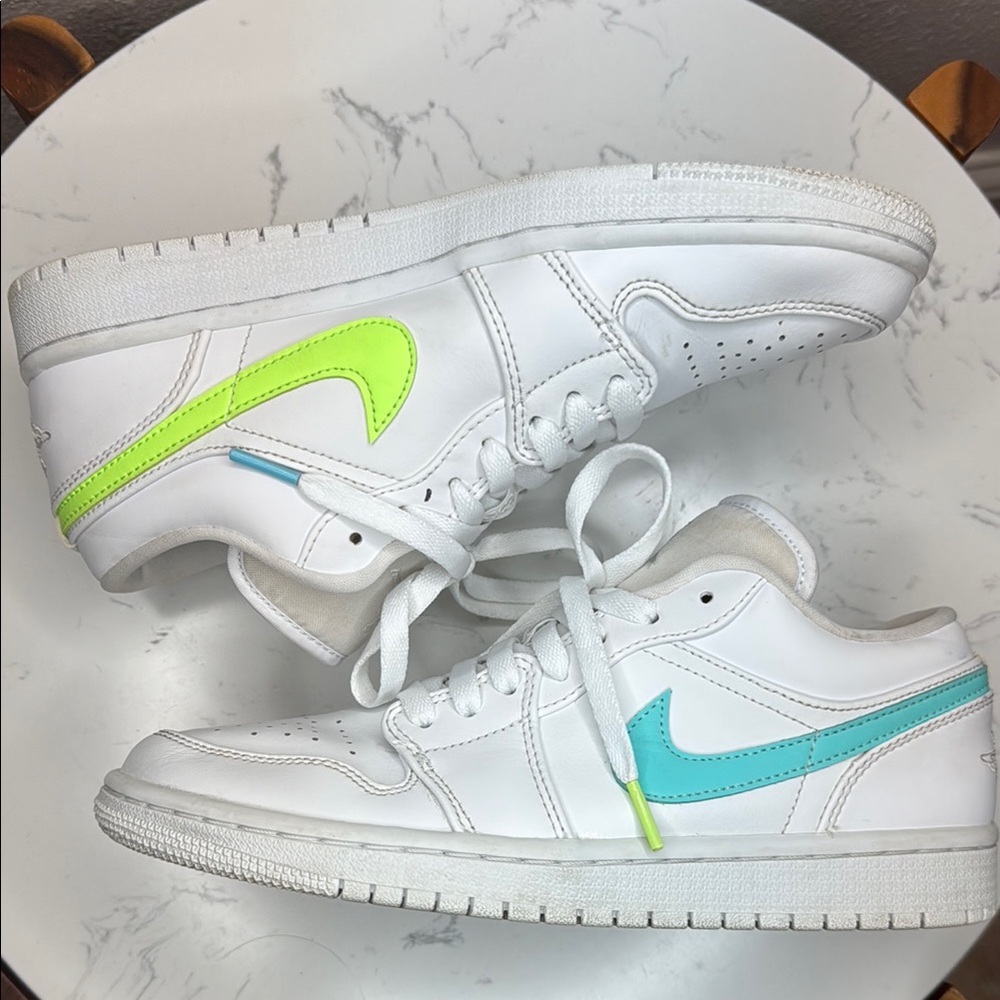 Nike Air Jordan 1 Low Mens 7.5 (9 w) white neon Multi-Color Swoosh Sneakers CW…‎ - Picture 13 of 16